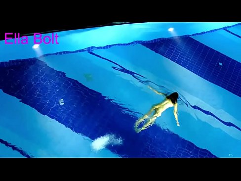 ❤️ Não consigo parar de ver, jovem loira apanhada a nadar nua na piscina da estância balnear ELLA BOLT ❌ Sexo vídeo em pt.killvs.top